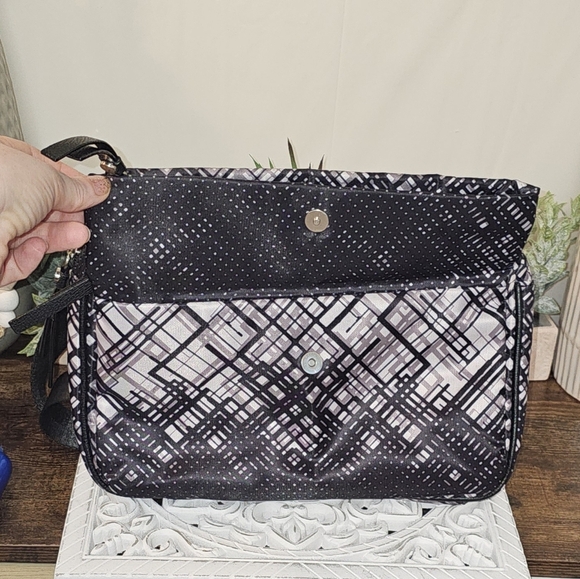 TUTILO | PADDED NYLON MESSANGER BAG CROSSBODY - Picture 7 of 14